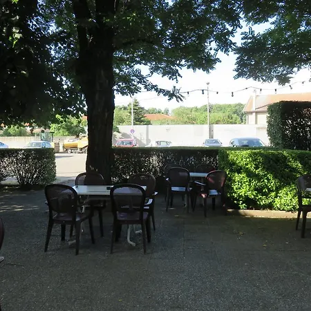 De Savoie Hotel Saint-Laurent-de-Mure