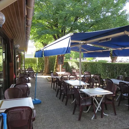 De Savoie Hotel *